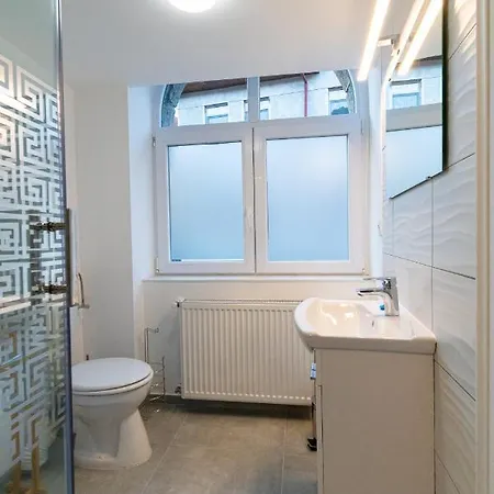 Apro - A Tiny House Experience In The Heart Of The Old Town, Moments Away From The Black Church *