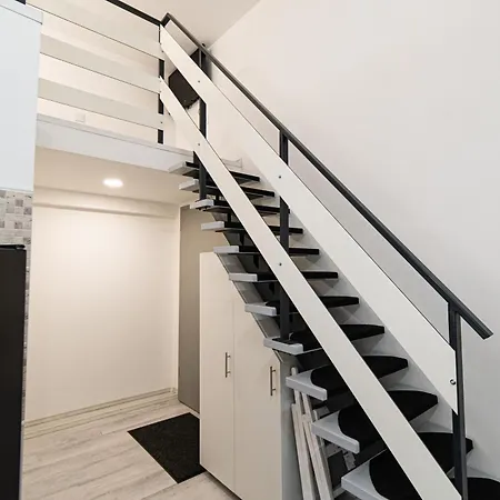Apro - A Tiny House Experience In The Heart Of The Old Town, Moments Away From The Black Church *