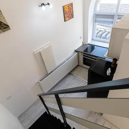 Apro - A Tiny House Experience In The Heart Of The Old Town, Moments Away From The Black Church * Brasov