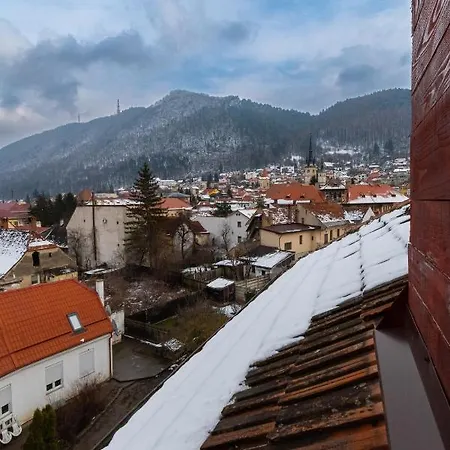 Apro - A Tiny House Experience In The Heart Of The Old Town, Moments Away From The Black Church Brasov