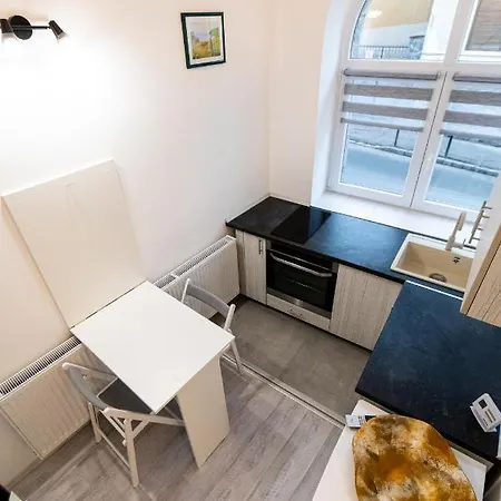 Apartment Apro - A Tiny House Experience In The Heart Of The Old Town, Moments Away From The Black Church Brasov