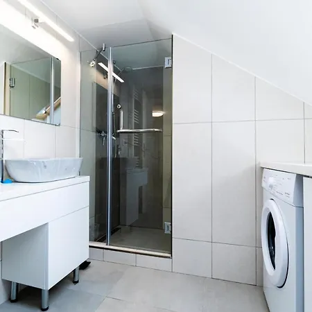 Apro - A Tiny House Experience In The Heart Of The Old Town, Moments Away From The Black Church