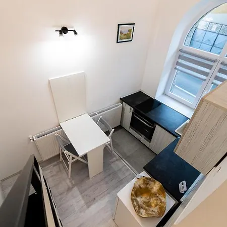 Apro - A Tiny House Experience In The Heart Of The Old Town, Moments Away From The Black Church * Brasov